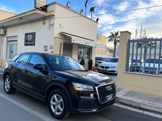 AUDI Q2 Nero metallizzato