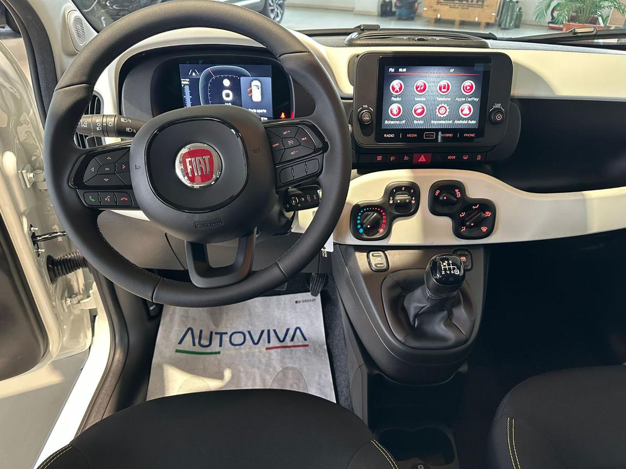 FIAT Panda 1.0 FireFly S&S Hybrid Pandina - 9