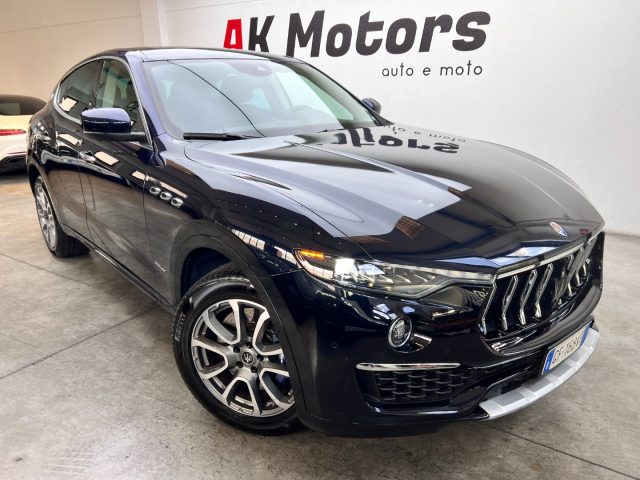 MASERATI Levante V6 AWD Granlusso 