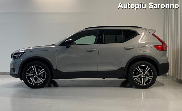 VOLVO XC40 B3 automatico Plus Dark 