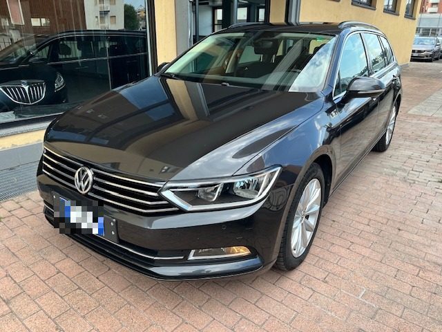 VOLKSWAGEN Passat 1.6 TDI SCR DSG Business BMT 