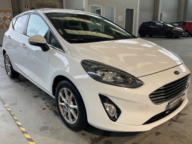 FORD Fiesta Bianco pastello