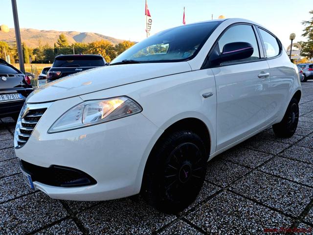 LANCIA Ypsilon 0.9 TwinAir 85 CV 5 porte Metano Ecochic Elefantin 