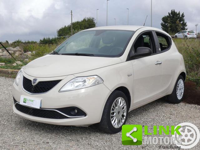 LANCIA Ypsilon 1.2 69 CV 5 porte GPL Ecochic Gold 