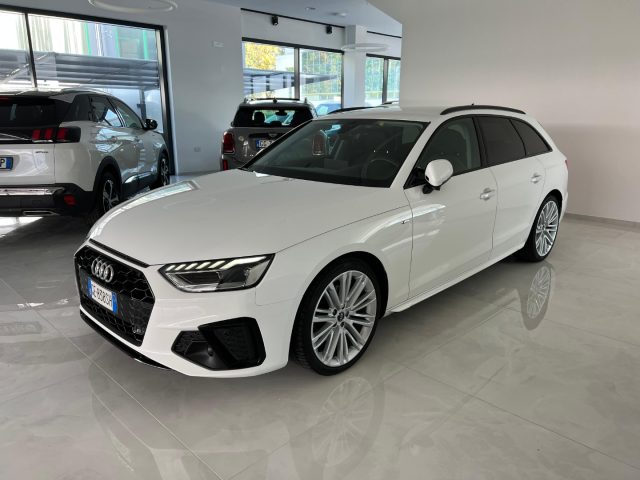 AUDI A4 Avant 35 TDI/163 CV S tronic S line edition 