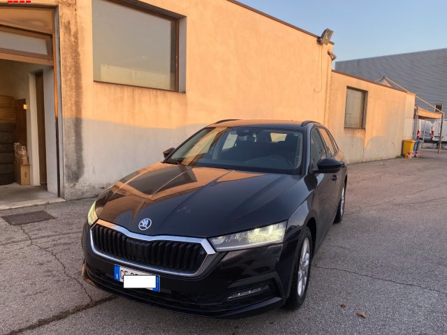 SKODA Octavia 2.0 TDI EVO SCR Wagon Ambition 