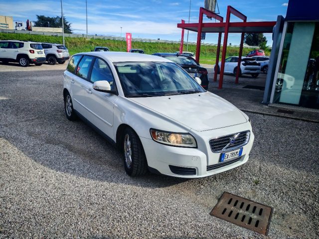 VOLVO V50 D2 POLAR 