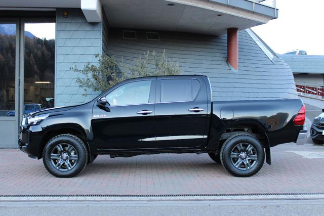 TOYOTA Hilux 2.4D-4D A/T 4WD Comfort PRONTA CONSEGNA 