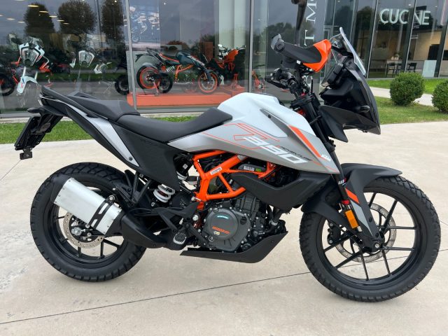 KTM 390 Adventure Bianco pastello