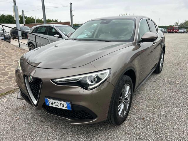 ALFA ROMEO Stelvio 2.0 Turbo 200 CV AT8 Q4 Super 