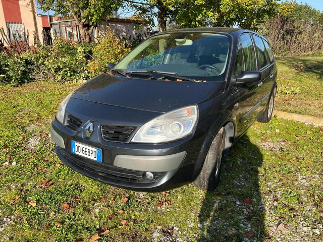 RENAULT Grand Scenic 1.6 16V Pack 