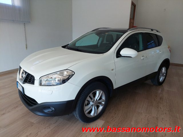 NISSAN Qashqai 2.0 dCi DPF Tekna BELLISIMA !!!! Usato