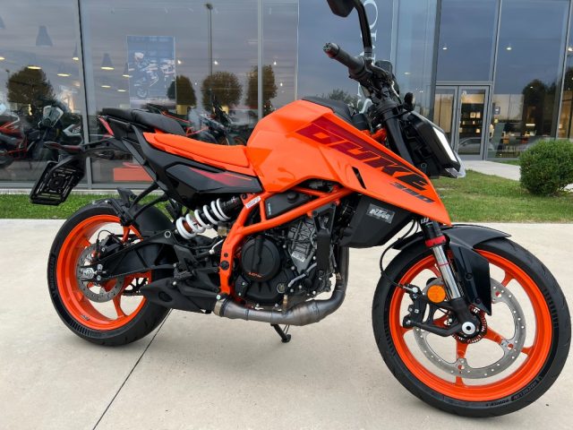 KTM 390 Duke  Orange pastello