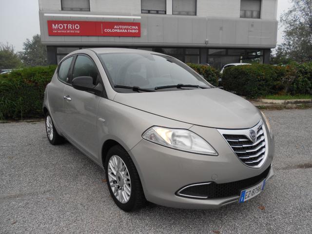 LANCIA Ypsilon 1.2 69 CV 5 porte GPL Ecochic Gold 