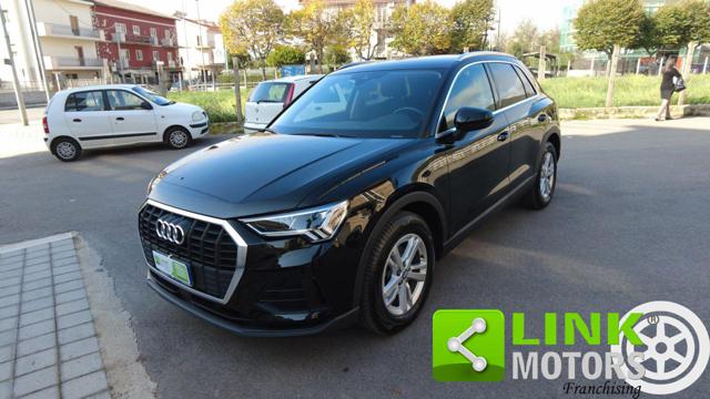 AUDI Q3 35 TDI S tronic Business 