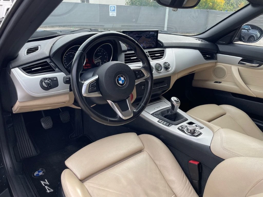 BMW Z4 sDrive23i - 9