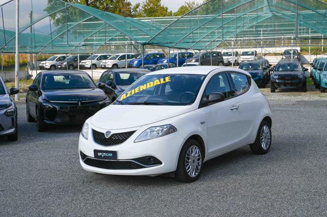 LANCIA Ypsilon 1.2 69 CV 5 porte Silver 