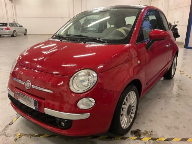 FIAT 500 Rosso pastello