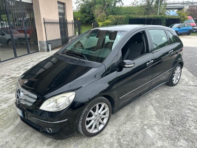 MERCEDES-BENZ B 180 Nero metallizzato