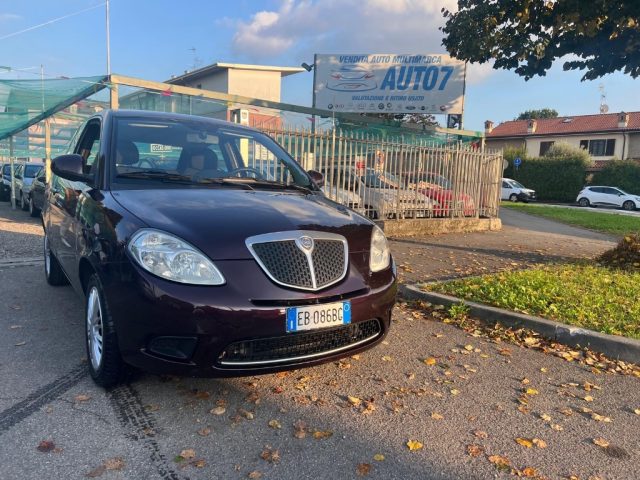 LANCIA Ypsilon 1.2 Versus 