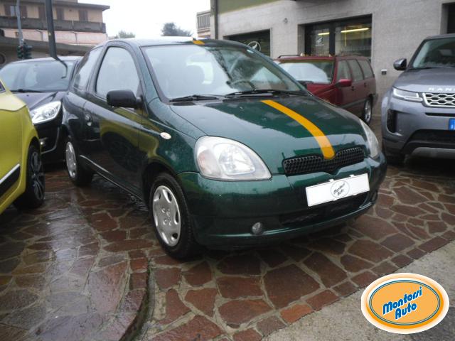 TOYOTA Yaris Verde metallizzato