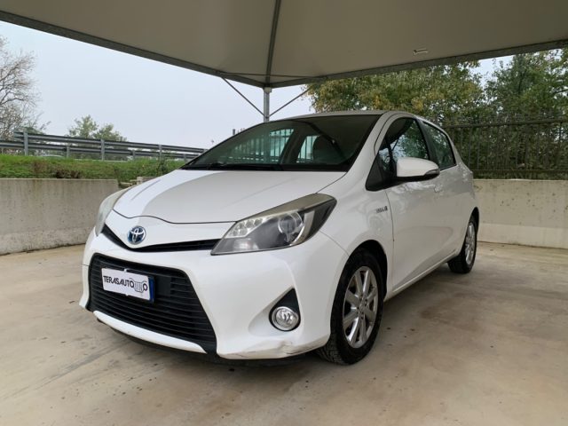 TOYOTA Yaris 1.5 Hybrid 5 porte Lounge AUTOMATICA NEOPATENTATI 