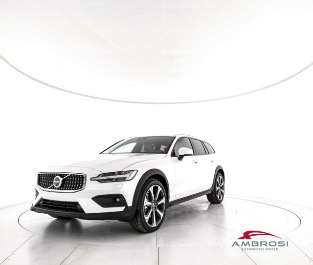 VOLVO V60 Cross Country Mild Hybrid B4 AWD automatico Ultimate 