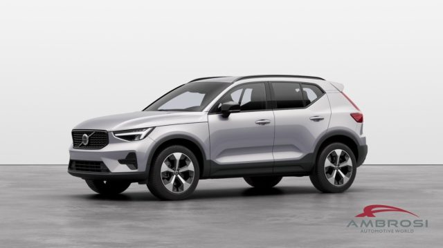 VOLVO XC40 B3 Mild hybrid Benzina Plus Dark 