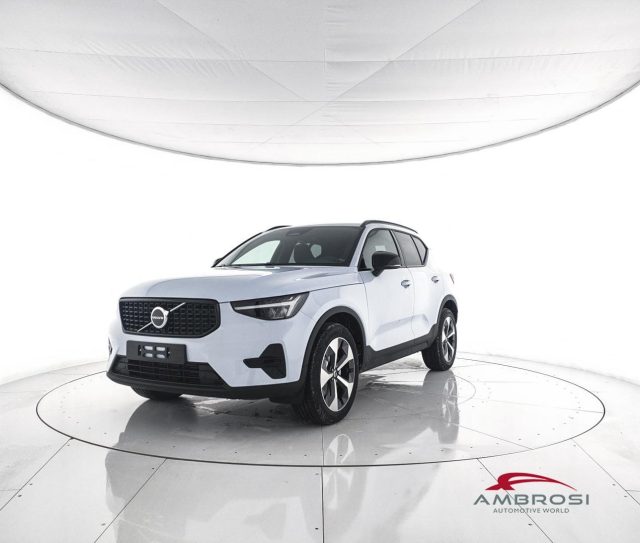 VOLVO XC40 B3 Mild hybrid Benzina Plus Dark 