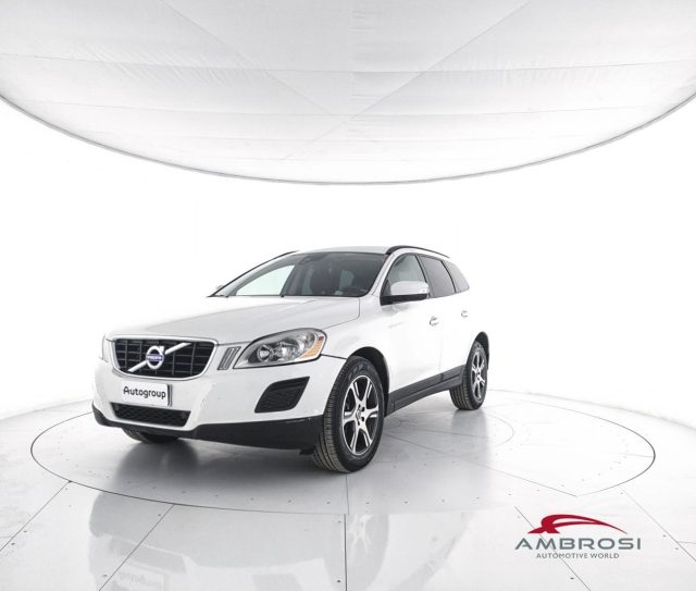 VOLVO XC60 D3 Geartronic Momentum - PER OPERATORI DEL SETTORE 