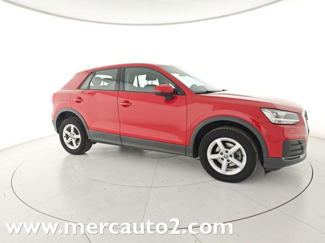 AUDI Q2 Rosso metallizzato