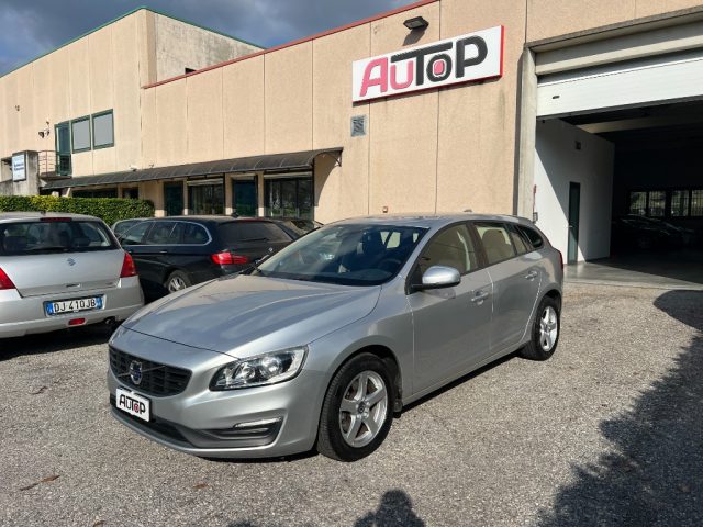 VOLVO V60 Grigio metallizzato