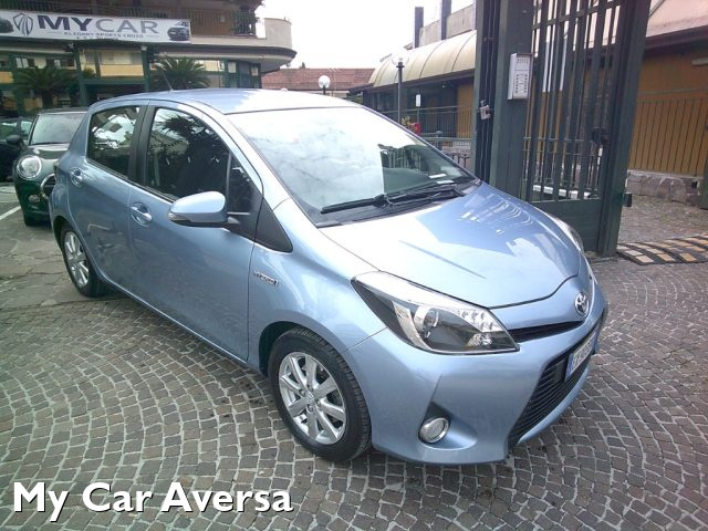 TOYOTA Yaris Azzurro metallizzato