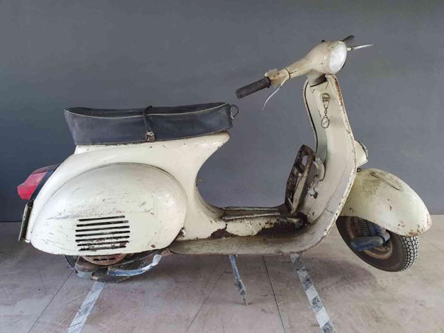 PIAGGIO  White pastel