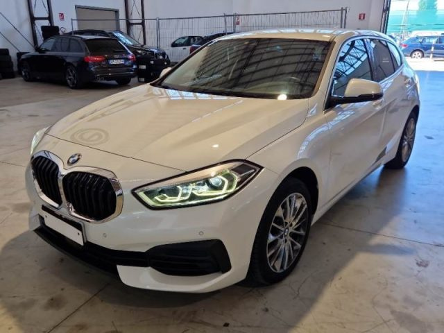 BMW 116 d 5p. Business Advantage 