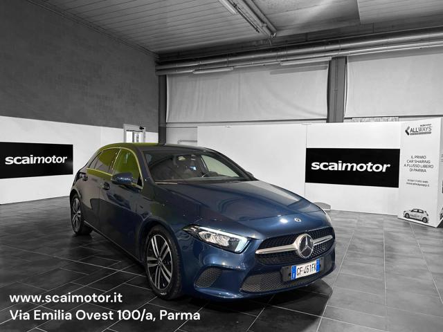 MERCEDES-BENZ A 180 d Automatic Premium 