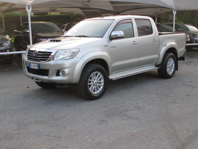 TOYOTA Hilux 3.0 D-4D 4WD 4p. DC Stylex 