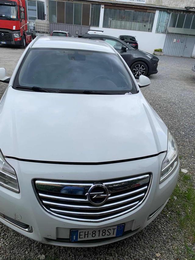 OPEL Insignia Bianco metallizzato