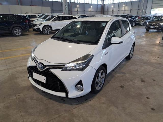 TOYOTA Yaris Bianco pastello