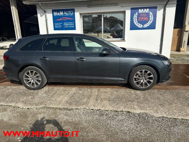 AUDI A4 Grigio scuro metallizzato