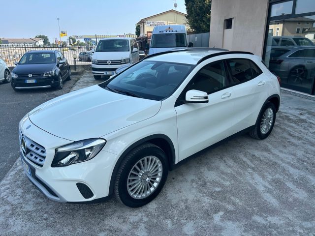 MERCEDES-BENZ GLA 200 Bianco metallizzato