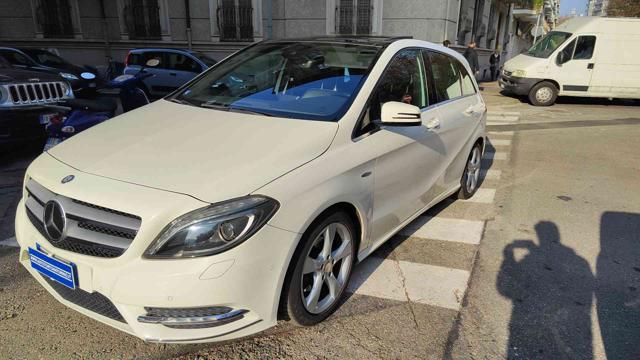 MERCEDES-BENZ B 200 Premium sport navi-xeno-tetto-pelle!!!! 