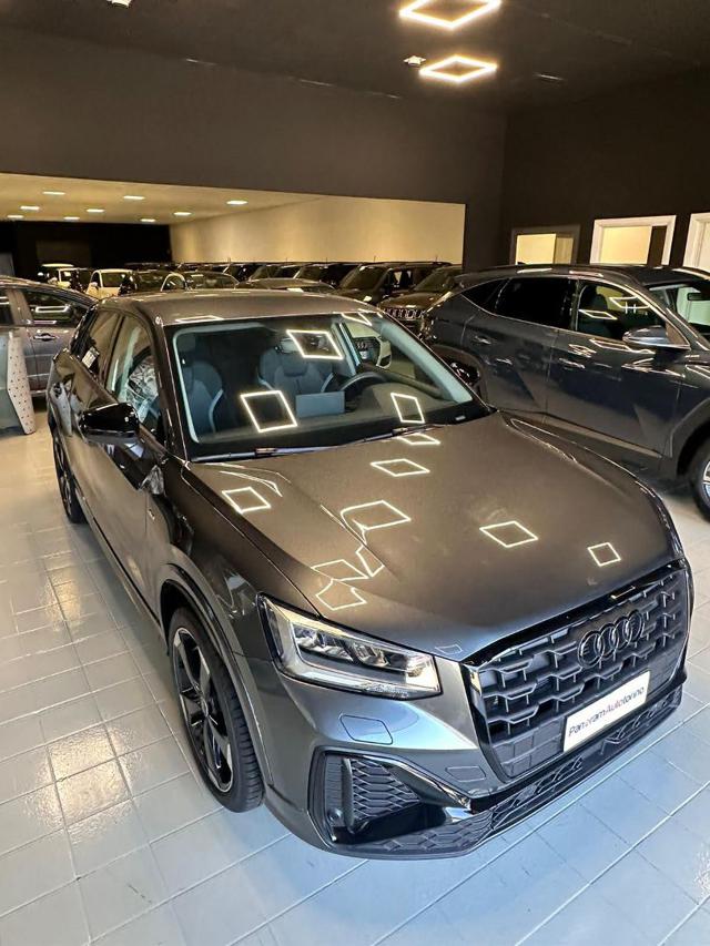 AUDI Q2 Bianco perlato