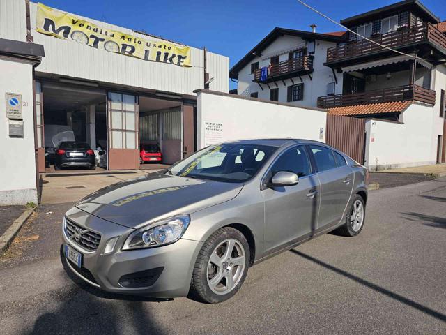 VOLVO S60 D3 Momentum 