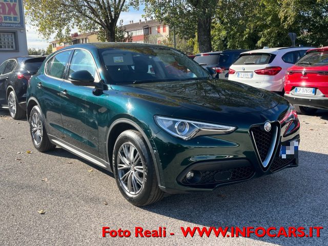 ALFA ROMEO Stelvio Verde metallizzato