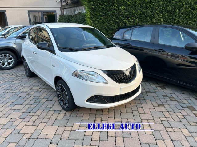 LANCIA Ypsilon Bianco extraserie pastello