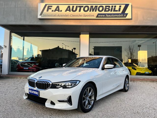 BMW 320 d Luxury Auto Usato