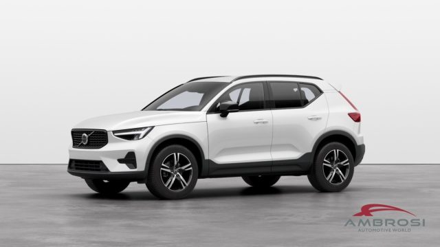 VOLVO XC40 B3 Mild hybrid Benzina Plus Dark 