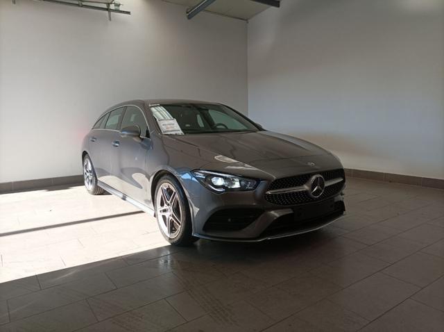 MERCEDES-BENZ CLA 180 Automatic Shooting Brake AMG Line Premium 