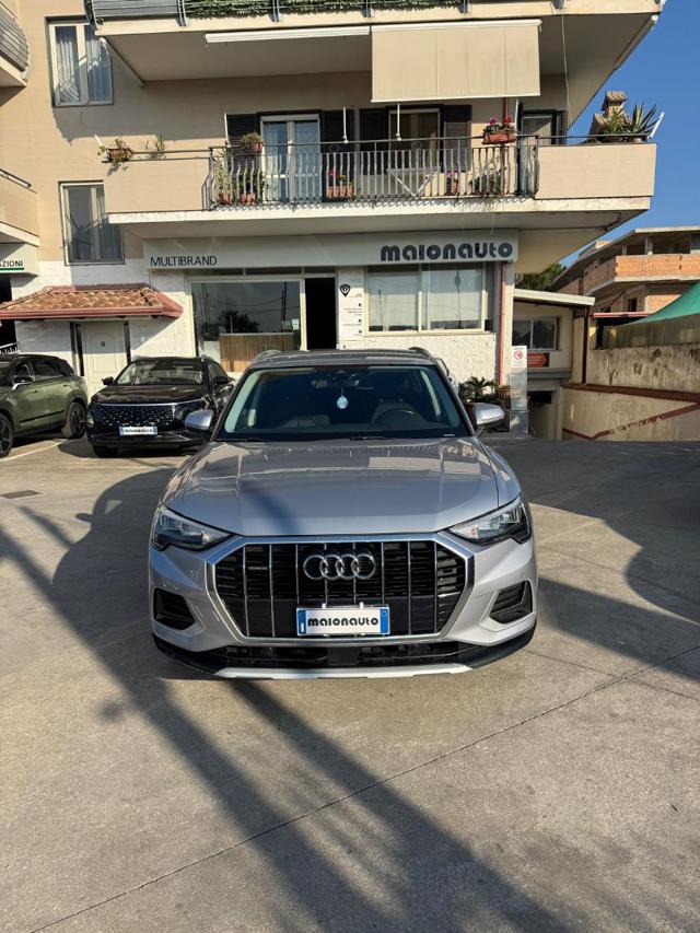 AUDI Q3 35 TDI quattro S tronic Business 